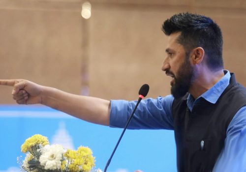 रास्वपाको कडा नियमः अनुशासनमा नबस्ने सांसदलाई कारबाही